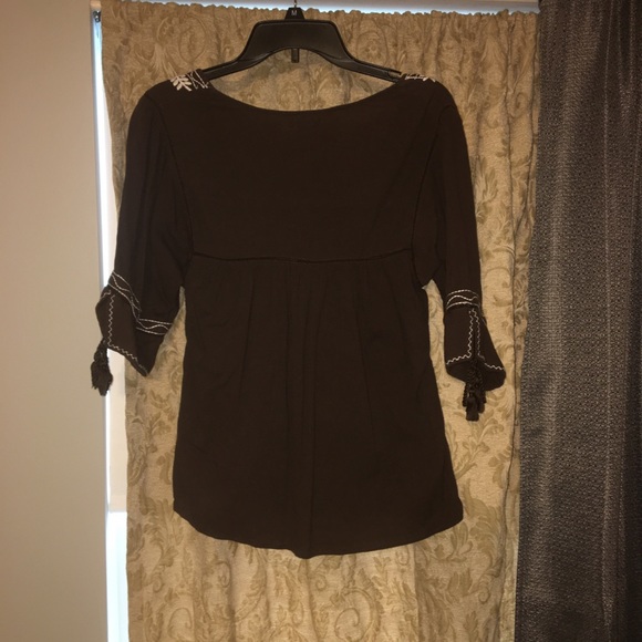 Cute Old Navy brown peasant shirt. Size small - Picture 4 of 5